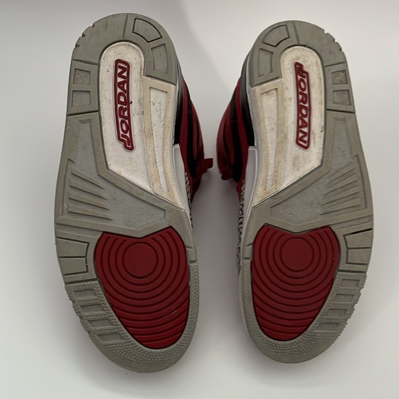 2018 Jordan Legacy 312 Toro. Red/Black. Men’s 8. Good used condition! - Picture 7 of 14